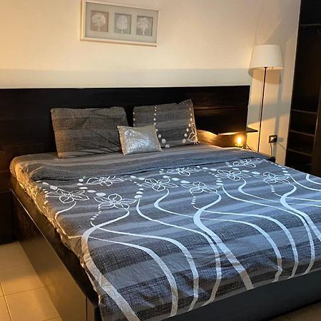Dair Ghbar Apartment Amman Bagian luar foto